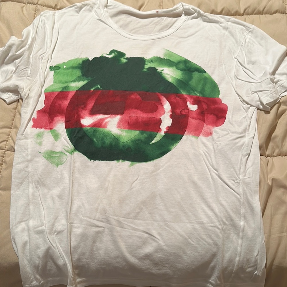 Gucci T-shirt size medium no tags
